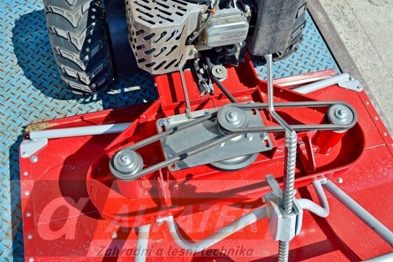DAKR Dvounožový mulčovač M121
