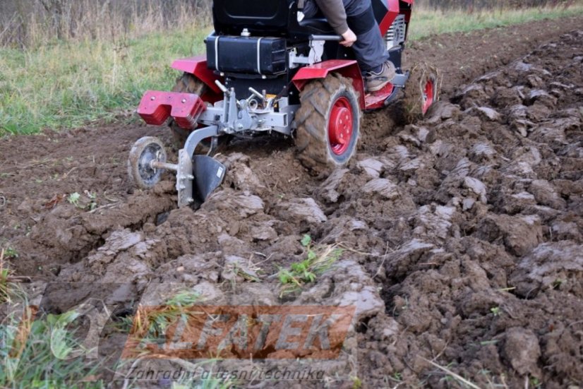 DAKR  Pohonná jednotka Panter FD5 s jednostranným pluhem (FD5 + PJ180)