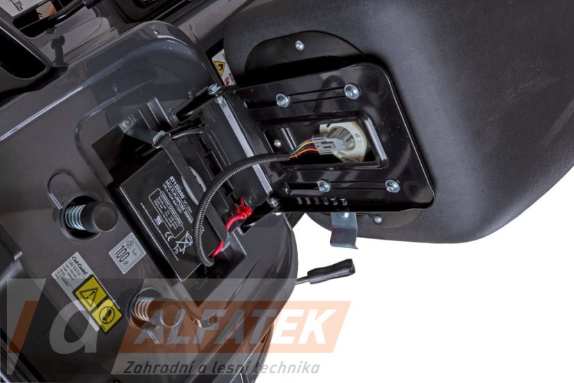 CubCadet zahradní traktor LT1 R86 (13ABR5CH603)