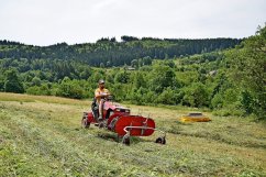 DAKR Pohonná jednotka Panter FD52V s obracečem OP114