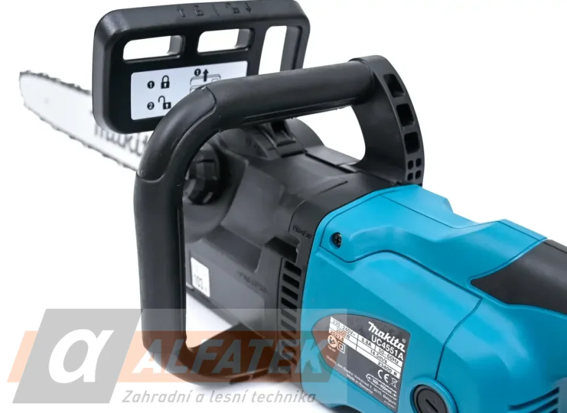 Makita Elektrická pila 450 mm, 2000W (UC4551AX1)