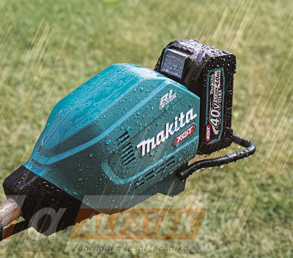 Makita Aku křovinořez Li-ion XGT 40V, bez aku (UR006GZ06)
