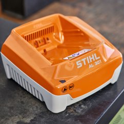 STIHL Rychlonabíječka AL 301 STIHL Rychlonabíječka AL 301