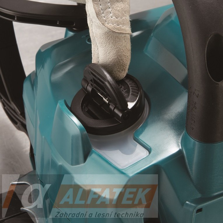 Makita Aku řetězová pila 400 mm Li-ion XGT 40V, bez aku (UC023GZ)
