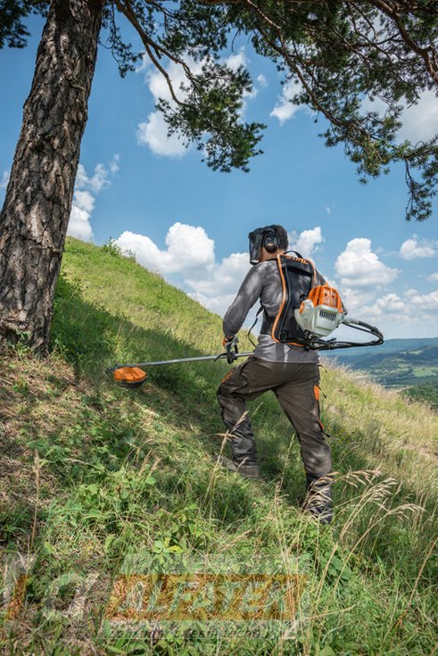 STIHL  Benzínový křovinořez zádový FR 235