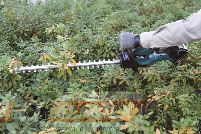 Makita Aku plotostřih 500mm Li-ion LXT 18V bez aku (DUH507Z)