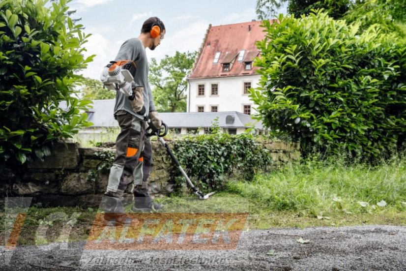 STIHL  FH-KM 145°  Nůžky na nízké porosty (42437405006)