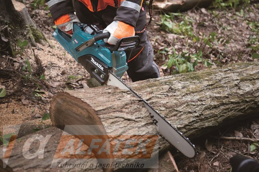 Makita Aku řetězová pila 400 mm Li-ion XGT 40V, bez aku (UC030GZ01)