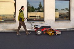 DAKR Sběrná nádoba k zametacímu kartáči SB85 (01234.001) DAKR Sběrná nádoba k zametacímu kartáči SB85 (01234.001)