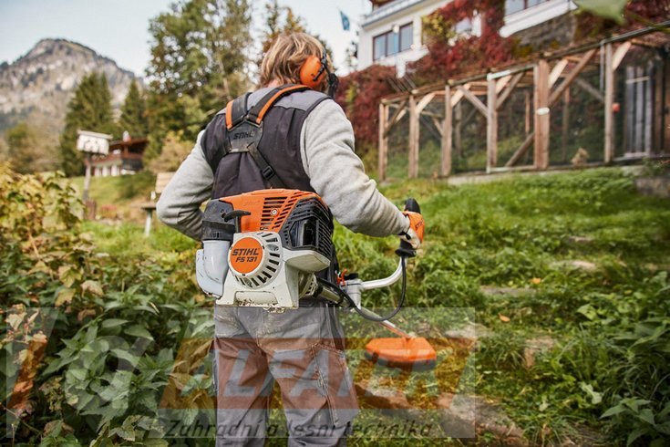 STIHL  Benzínový křovinořez FS 131