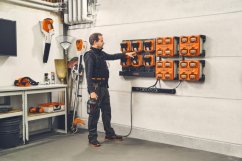 STIHL  CM 10  Management nabíjení (EA084307930)