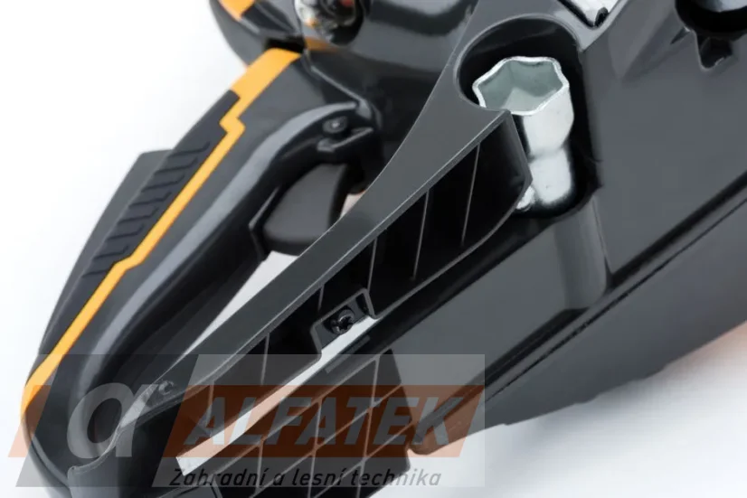 STIGA motorová pila CS 755  45 cm (240521802/ST1)