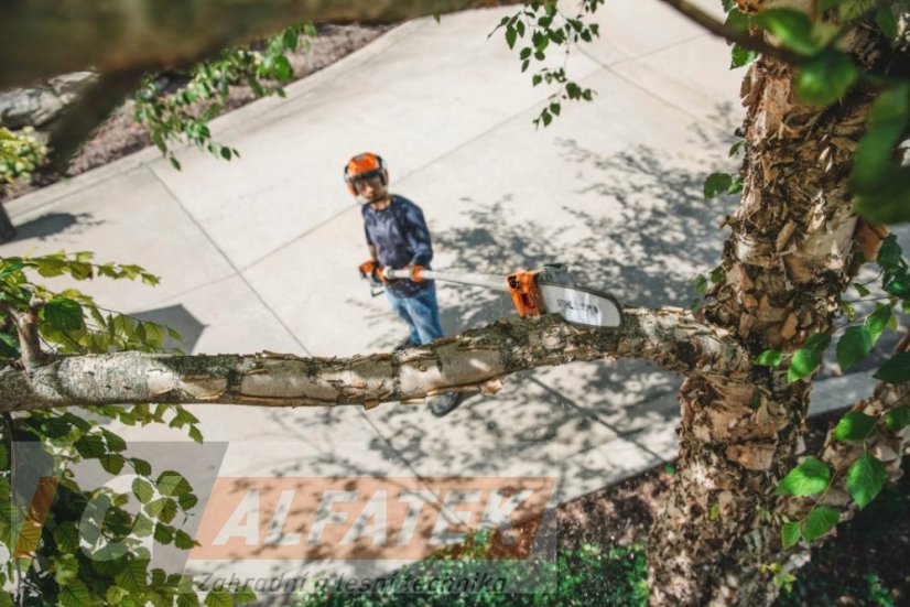 STIHL Benzínová vyvětvovací pila HT 135