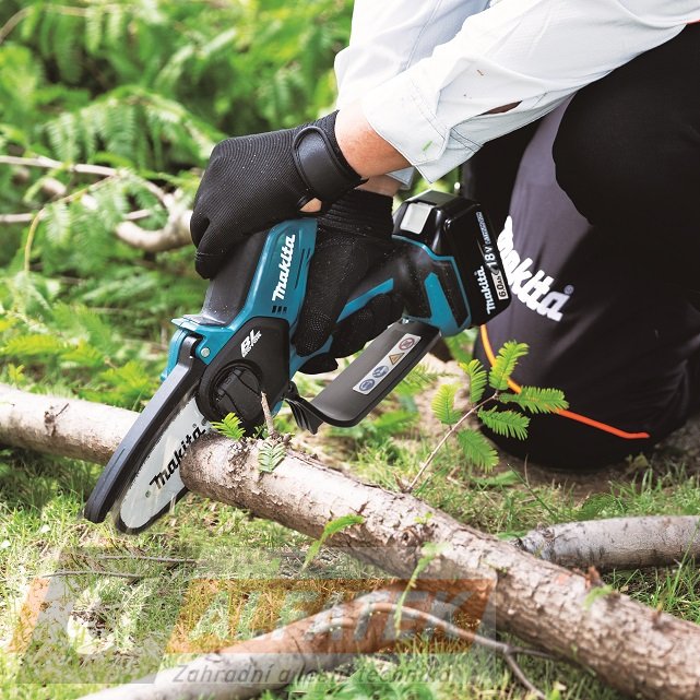 Makita Aku prořezávací pila 100 mm Li-ion LXT 18V, bez aku (DUC101Z01)